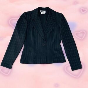 Vintage Women's Black Pinstripe Single-Button Blazer